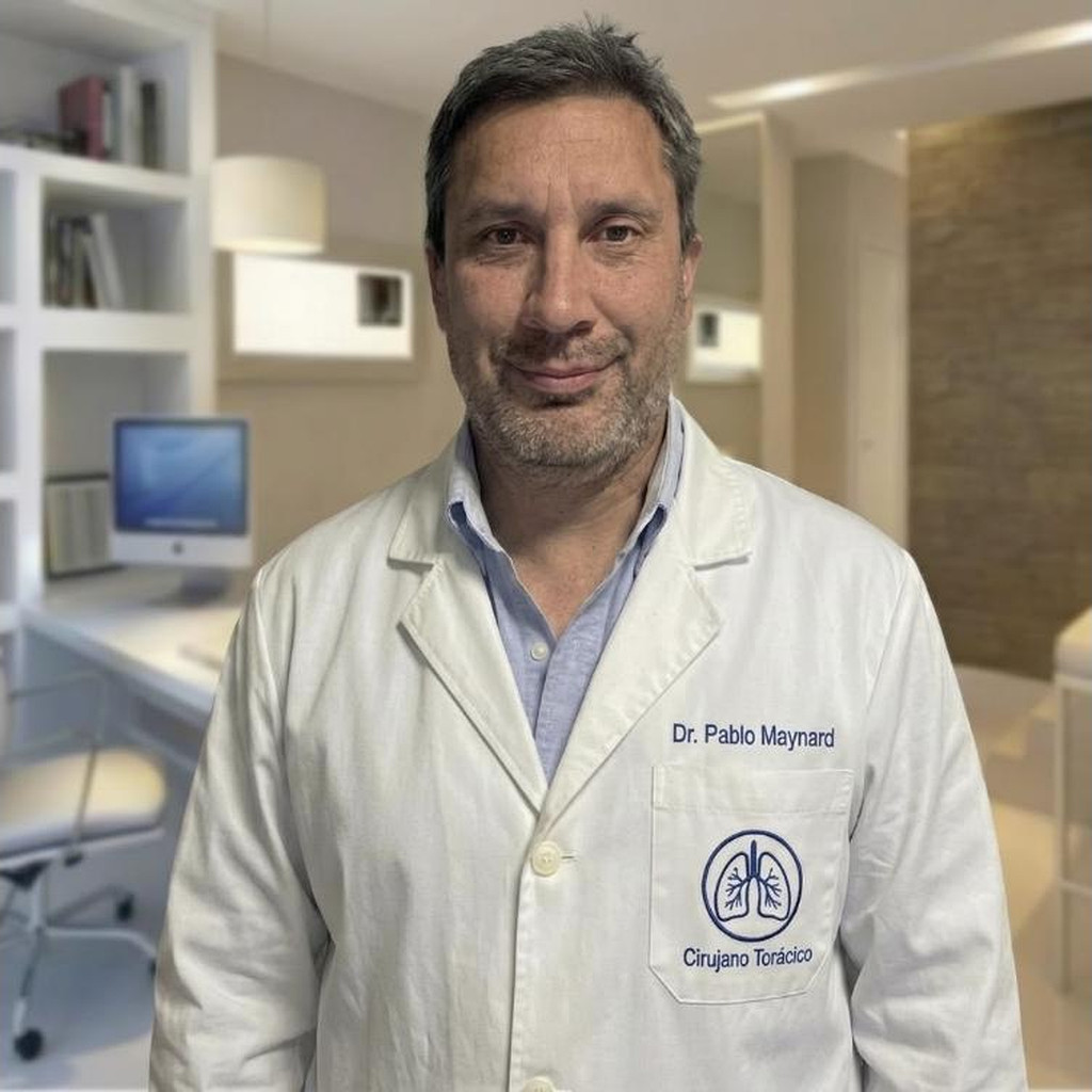 Dr. Pablo Maynard, cirujano torácico